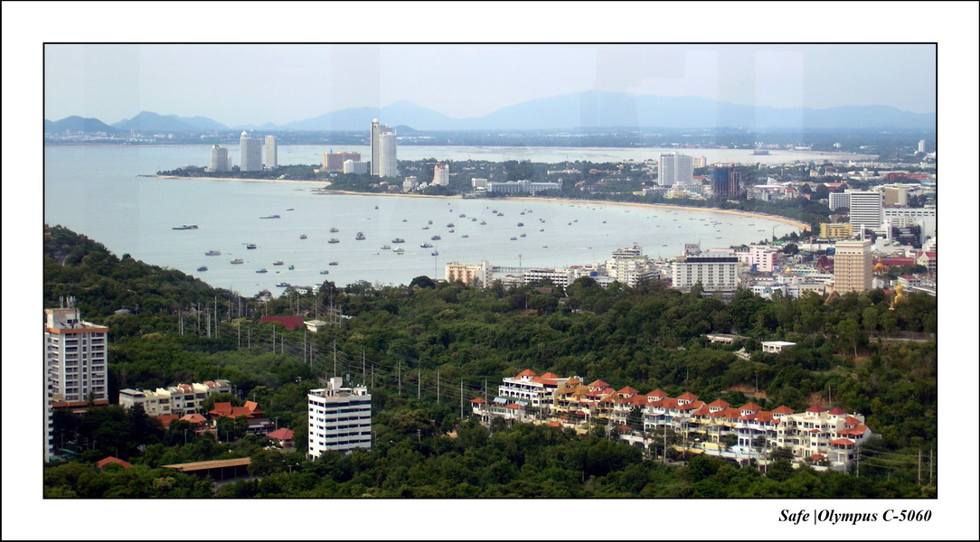 2004 - 08 - Baie de pattaya 3.JPG